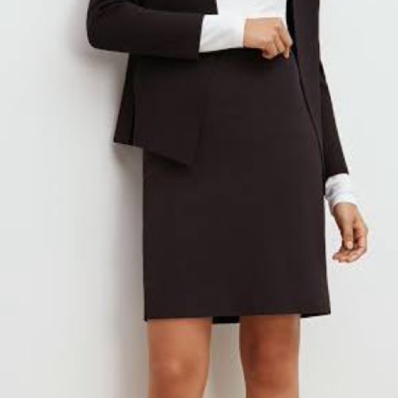 Banana Republic Dresses & Skirts - BANANA REPUBLIC Black Lined Career Skirt Sz 6